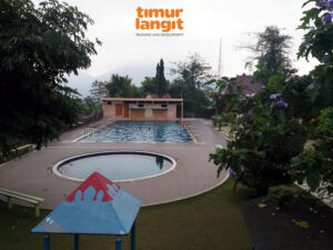 tempat family gathering di trawas
