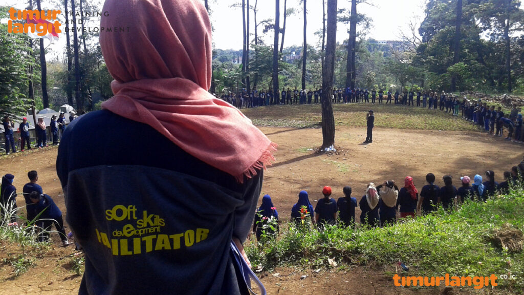 harga paket outbound pacet, trawas, tretes dan tempat outbound jawa timur