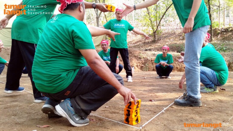 paket outbound team building gathering murah malang batu jawa timur